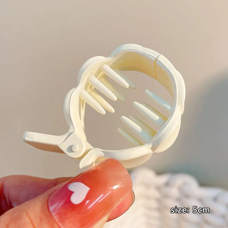 Matte Round Grab Ponytail Fixed Gripper Retro Shark Clip Head Hairpin-Hair Accessories-Arimonz-Arimonz