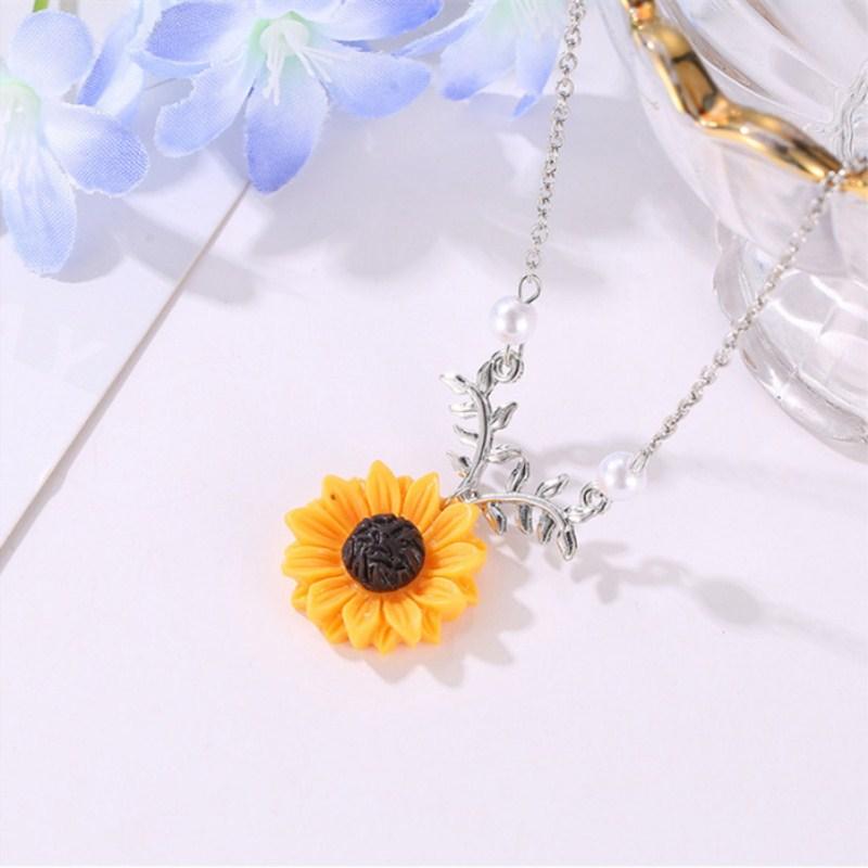 Creative Sunflower Pendant Necklace Vintage Fashion Jewelry Necklaces for Women-Necklaces-Arimonz-Arimonz