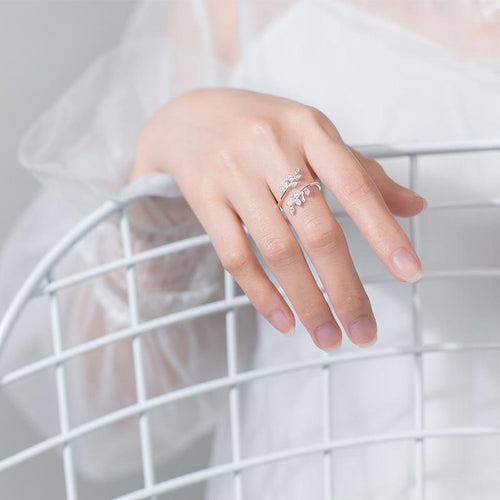 Crystal Leaf Ring-Rings-Arimonz-Arimonz