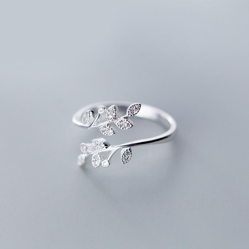 Crystal Leaf Ring-Rings-Arimonz-Arimonz