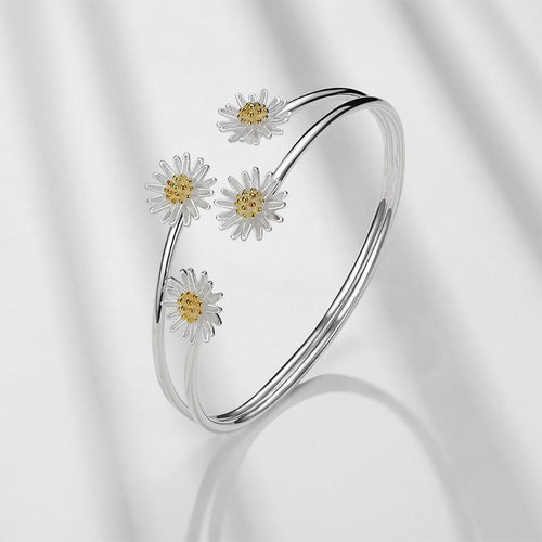 Daisy Charm Bangle-Braceletes-Arimonz-Arimonz