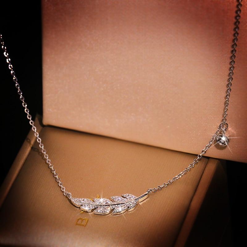 Feather Leaf Dazzling Necklace-Necklaces-Arimonz-Arimonz