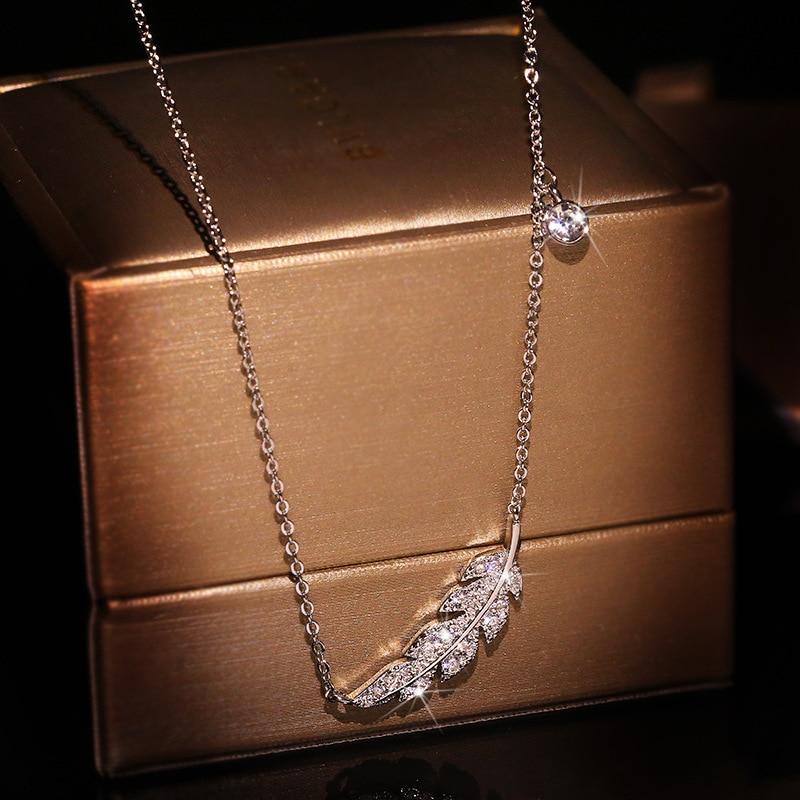Feather Leaf Dazzling Necklace-Necklaces-Arimonz-Arimonz