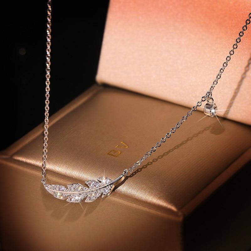 Feather Leaf Dazzling Necklace-Necklaces-Arimonz-Arimonz