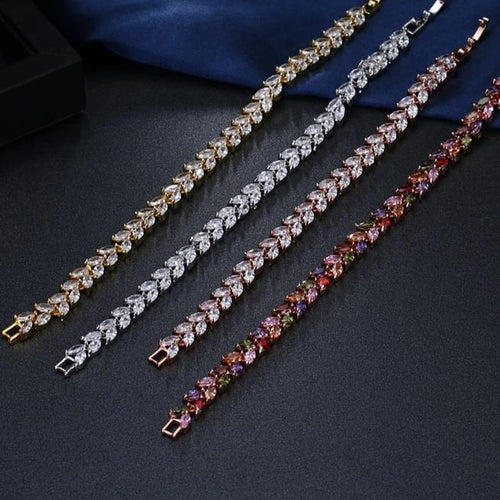 Leaf Charm Elegance Bracelet-Braceletes-Arimonz-Arimonz