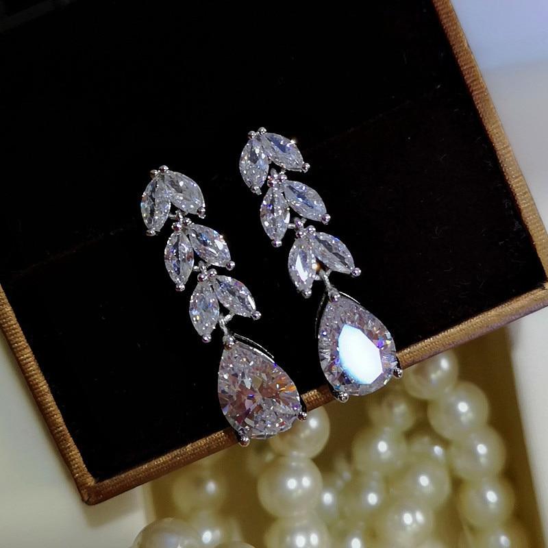 Leave & Water Drop Earrings Fashionable Earrings for Women-Earrings-Arimonz-Arimonz