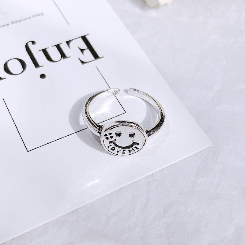 Retro Neutral Multi-layer Smiley Face Wide Ring for Women-Rings-Arimonz-Arimonz