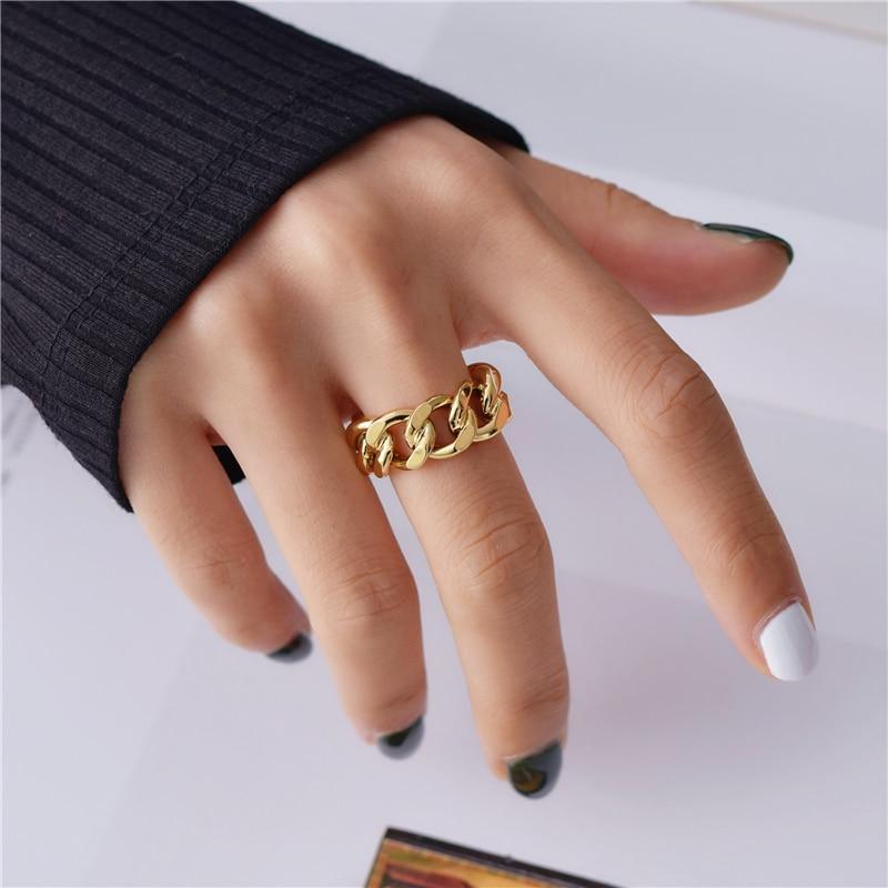 Rings - Twisted Geometric Ring