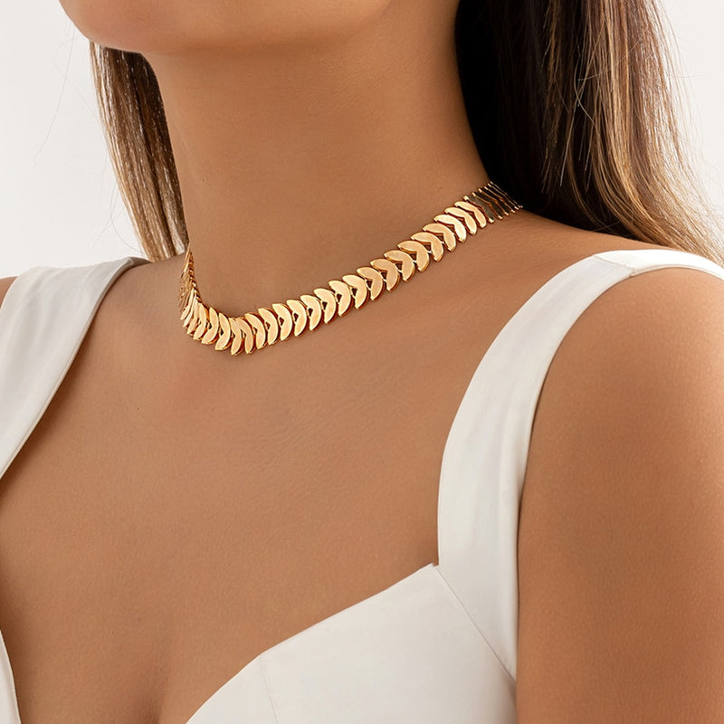 Trendy Gold Color Petals Shape Neck Chain Choker Necklace for Women-Necklaces-Arimonz-Arimonz