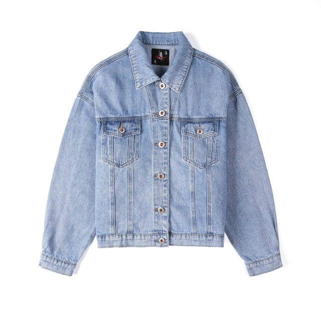 Women's Light Blue Washed Full Sleeves Buttoned Denim Jacket Crafted with  Pearls |